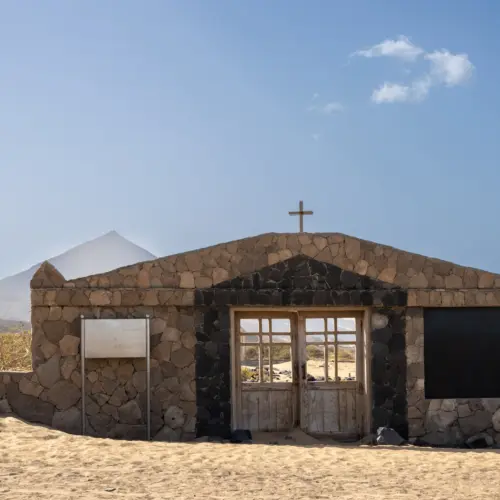 iStock-1475583566cementerio_result